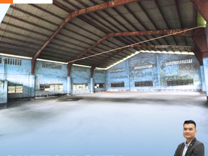 FOR SALE/FOR LEASE! 2 Hectares Warehouse located in Quezon City!